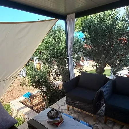 キャンプ場 House Sofia Bain Island Of Zuit Kornati Pristanišće